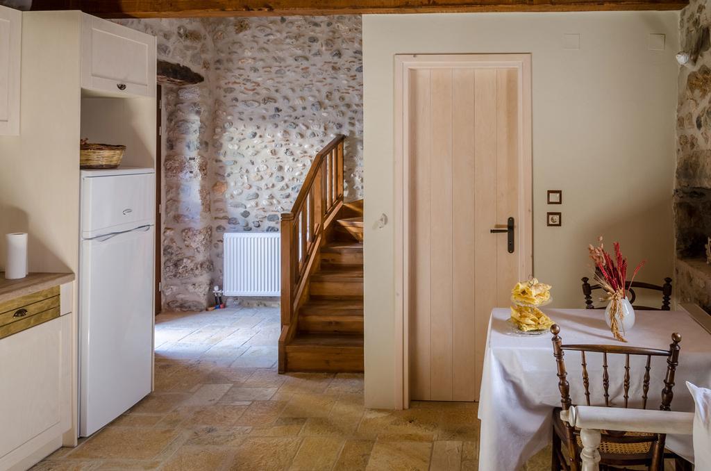 Apartamento Ev Zin Folia Leonídion Habitación foto